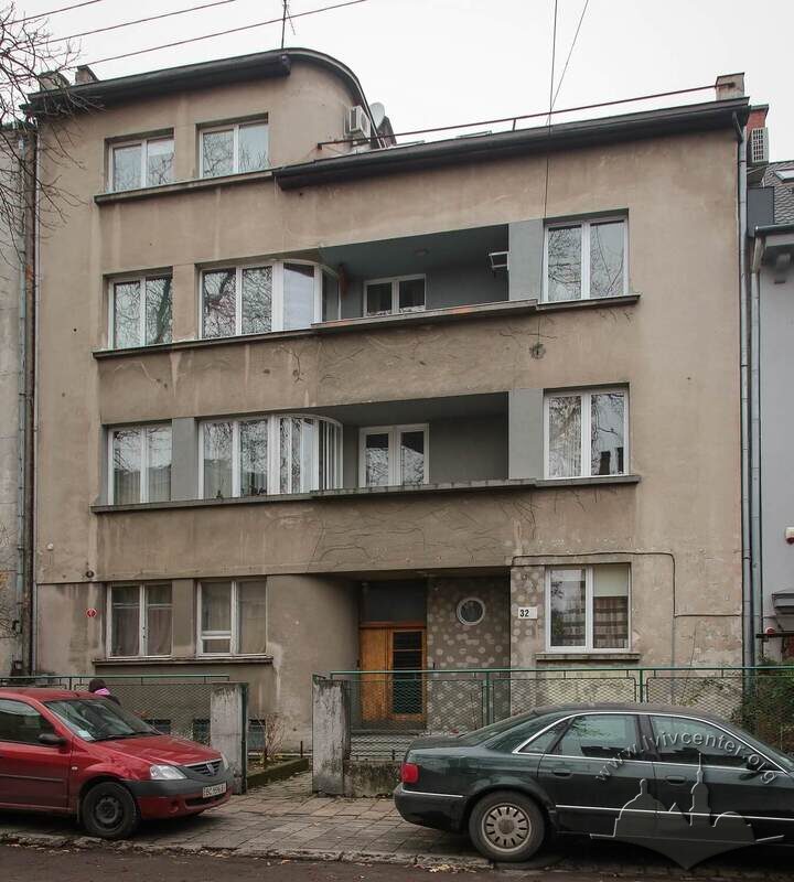 43-03-09--32-picture-1.jpg