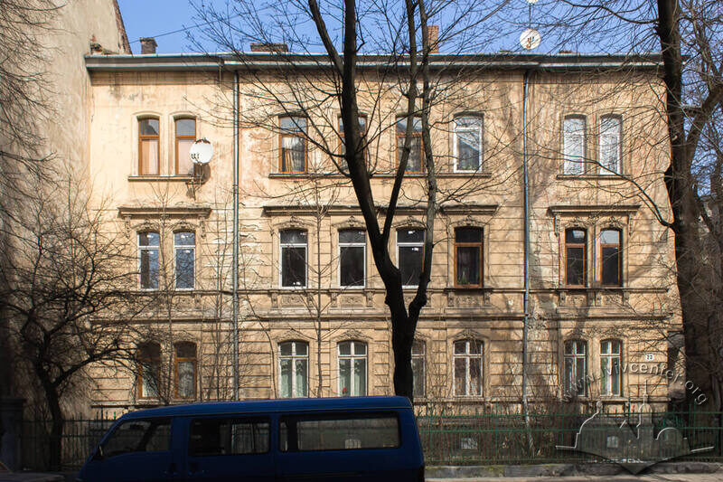 43-11-06--023-picture-2.jpg