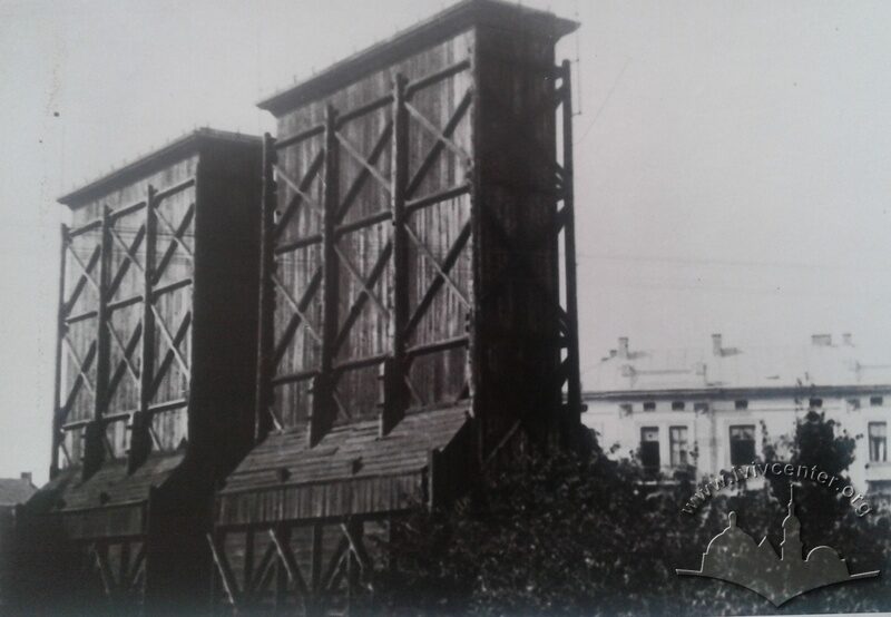 Градирня охолодження генератора. Фото 1908 року