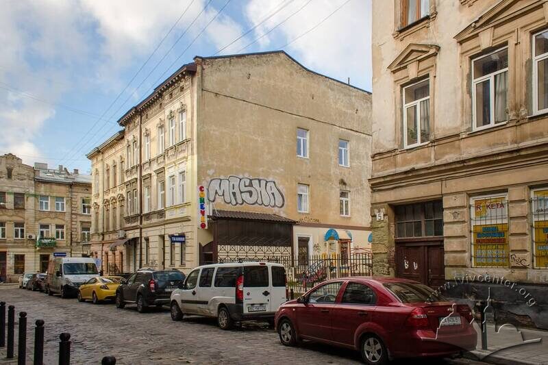 42-04-24--03-picture-6.jpg