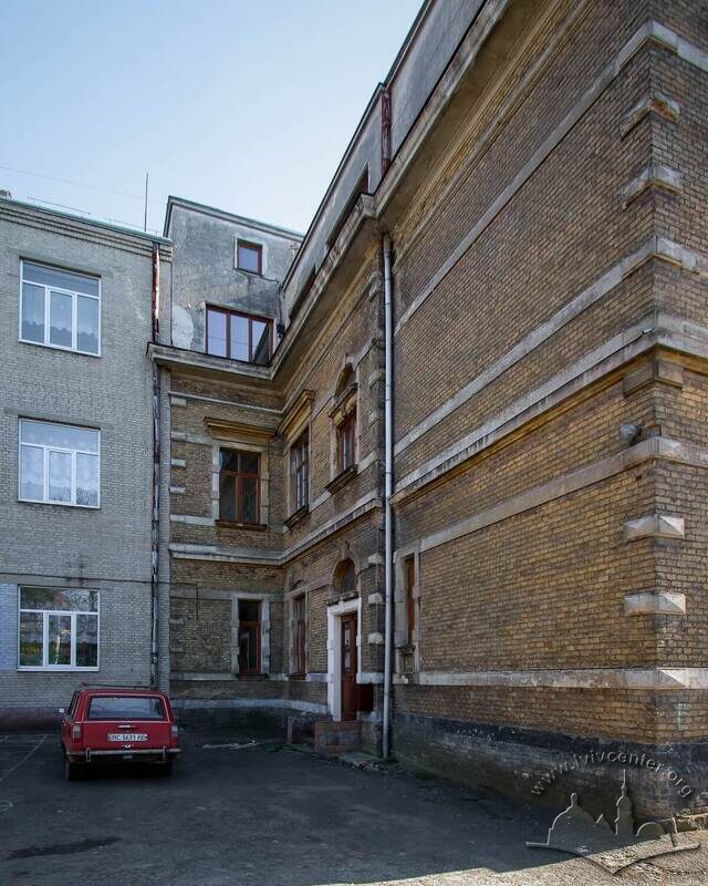 43-09-21--171-picture-10.jpg