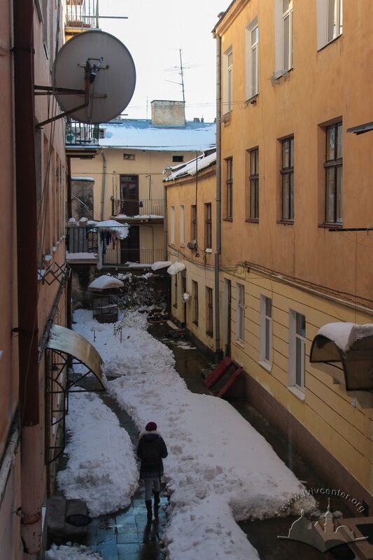 41-01--12(2)-picture-2.jpg