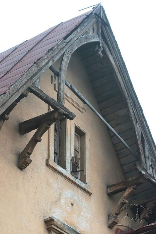 43-03-04--005-picture-18.JPG