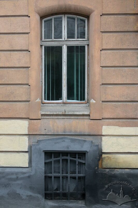 43-03-04--048-picture-7.jpg