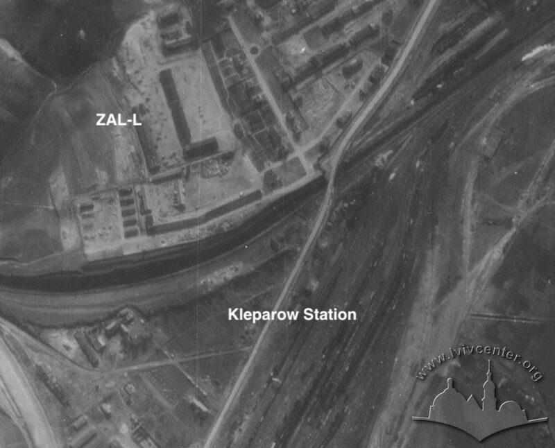 Розташування станції Клепарів на аерофотозйомці Львова 1944 року