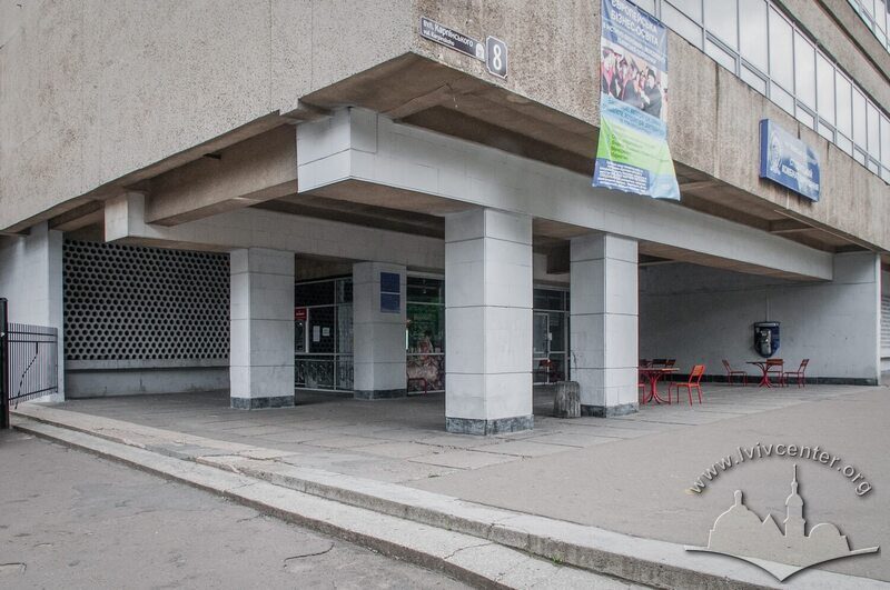 43-02-10--08-picture-3.jpg