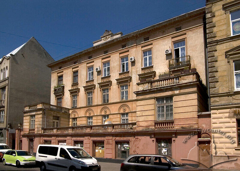 Вул. Пекарська, 13. Головний фасад