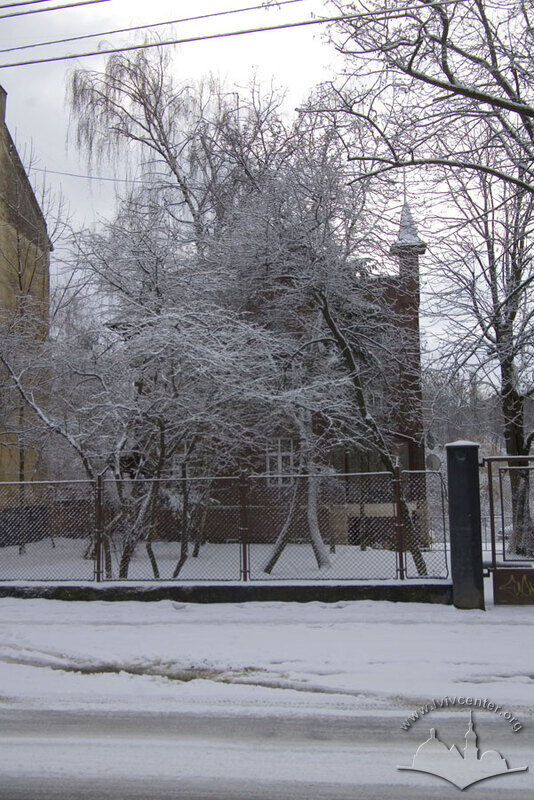 Вул. Котляревського, 47. Вид на головний фасад