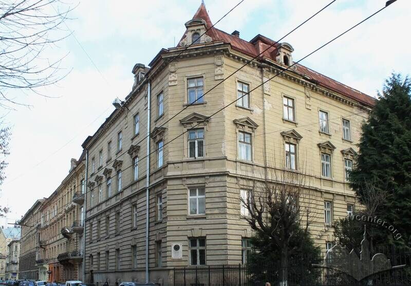 Вул. Університетська, 1. Загальний вигляд будинку
