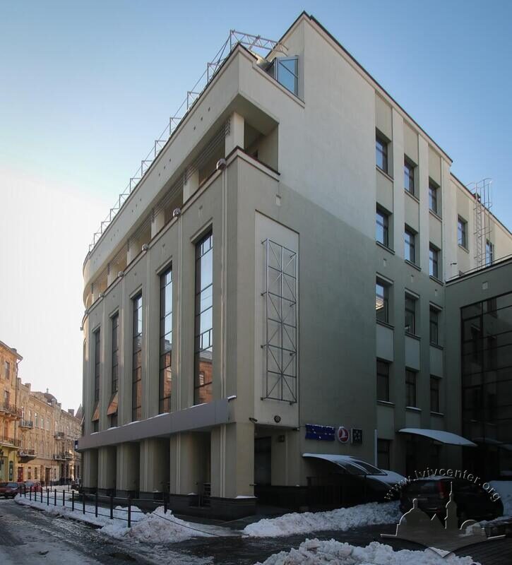 41-06-02--04-picture-14.jpg