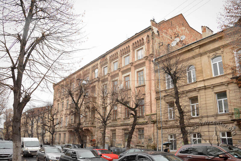 Будинок №11 в забудові вул. Стефаника