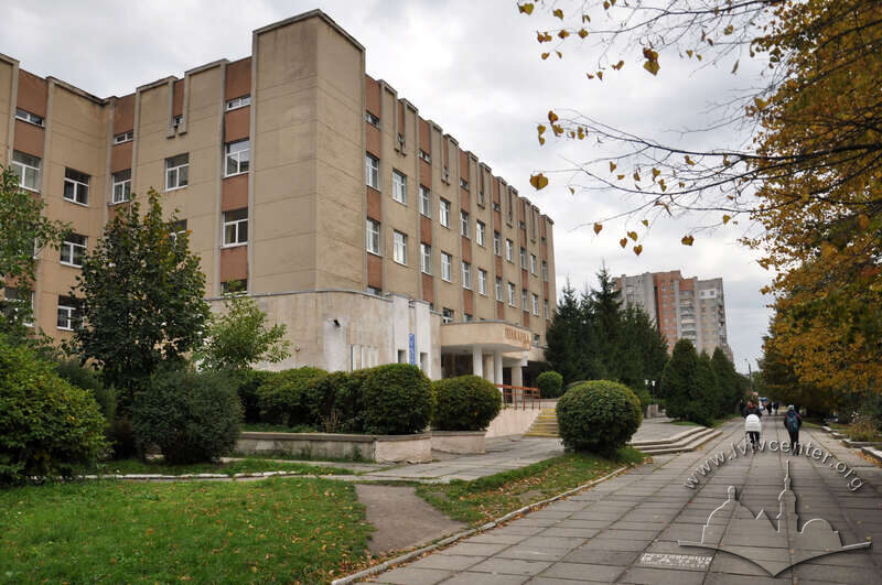 Просп. Червоної Калини, 57.