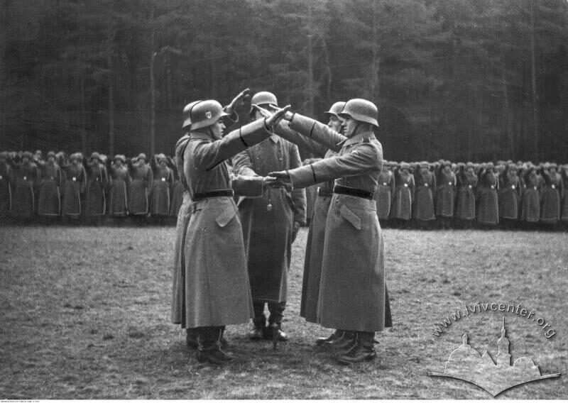 Складання присяги вояків СС "Галичина", квітень 1943 року