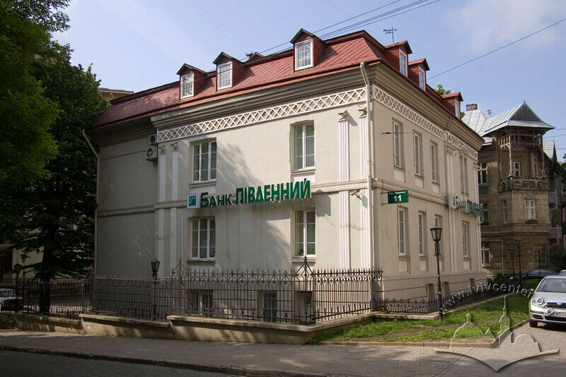 Вул. Генерала Чупринки, 11. Вигляд будинку з півночі