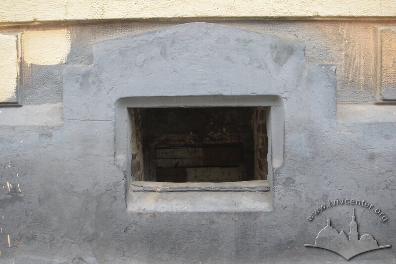 43-03-04--048-picture-6.jpg