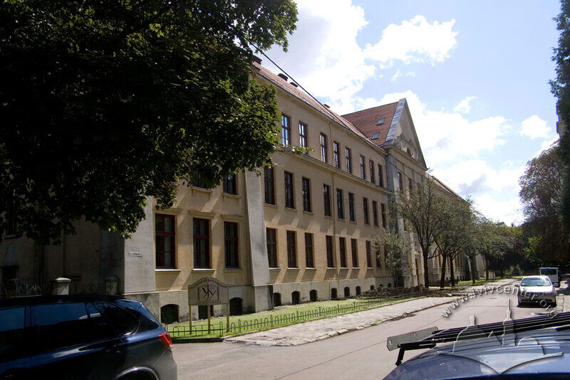 Вул. Свєнціцького, 17. Фасад з боку вул. Мушака, вигляд з півночі