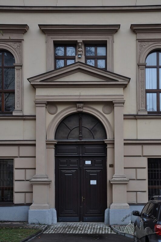 43-02-22--09-picture-6.jpg