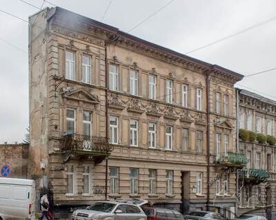 Вул. Лисенка, 10 – житловий будинок
