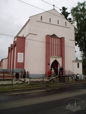 Вул. Зелена, 385 – церква св. Михаїла (кол. костел Діви Марії Королеви Польщі)