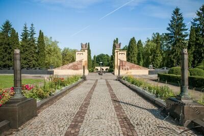 Вул. Пасічна – Пагорб Слави