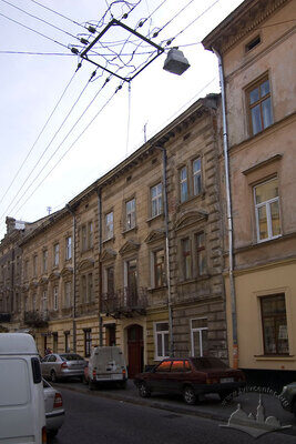 Вул. Пекарська, 18 – житловий будинок