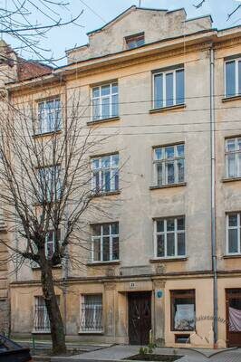 Ul. Wyszeńskiego, 38 – budynek mieszkalny