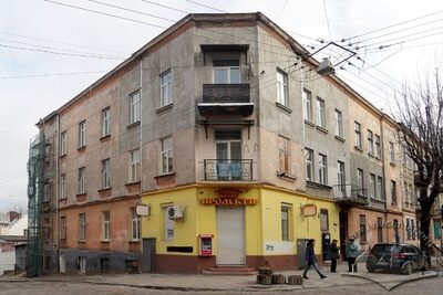 вул. Марка Вовчка, 24