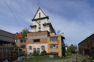 Вул. Персенківка, 10 – Будинок культури Львівського автобусного заводу