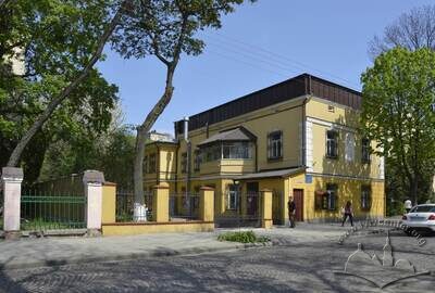 Вул. Пекарська, 61 – колишній притулок св. Йосифа